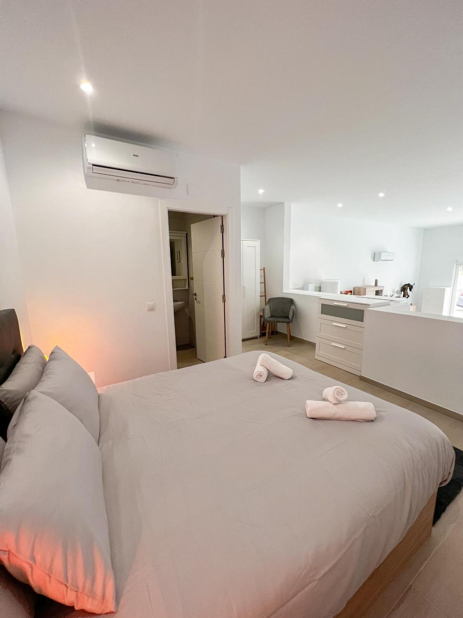 Cozy And Modern Family Flat Carihuela Lejlighed Torremolinos Eksteriør billede