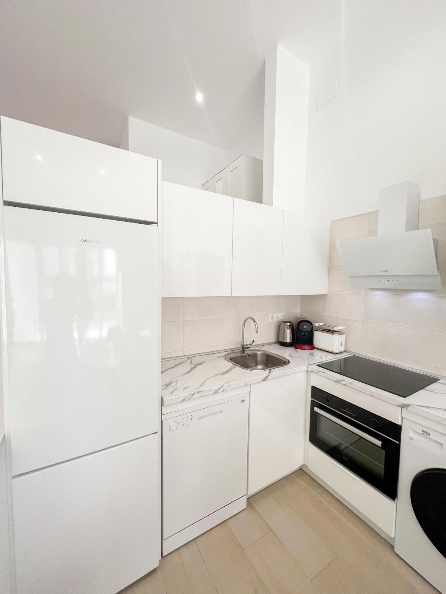 Cozy And Modern Family Flat Carihuela Lejlighed Torremolinos Eksteriør billede